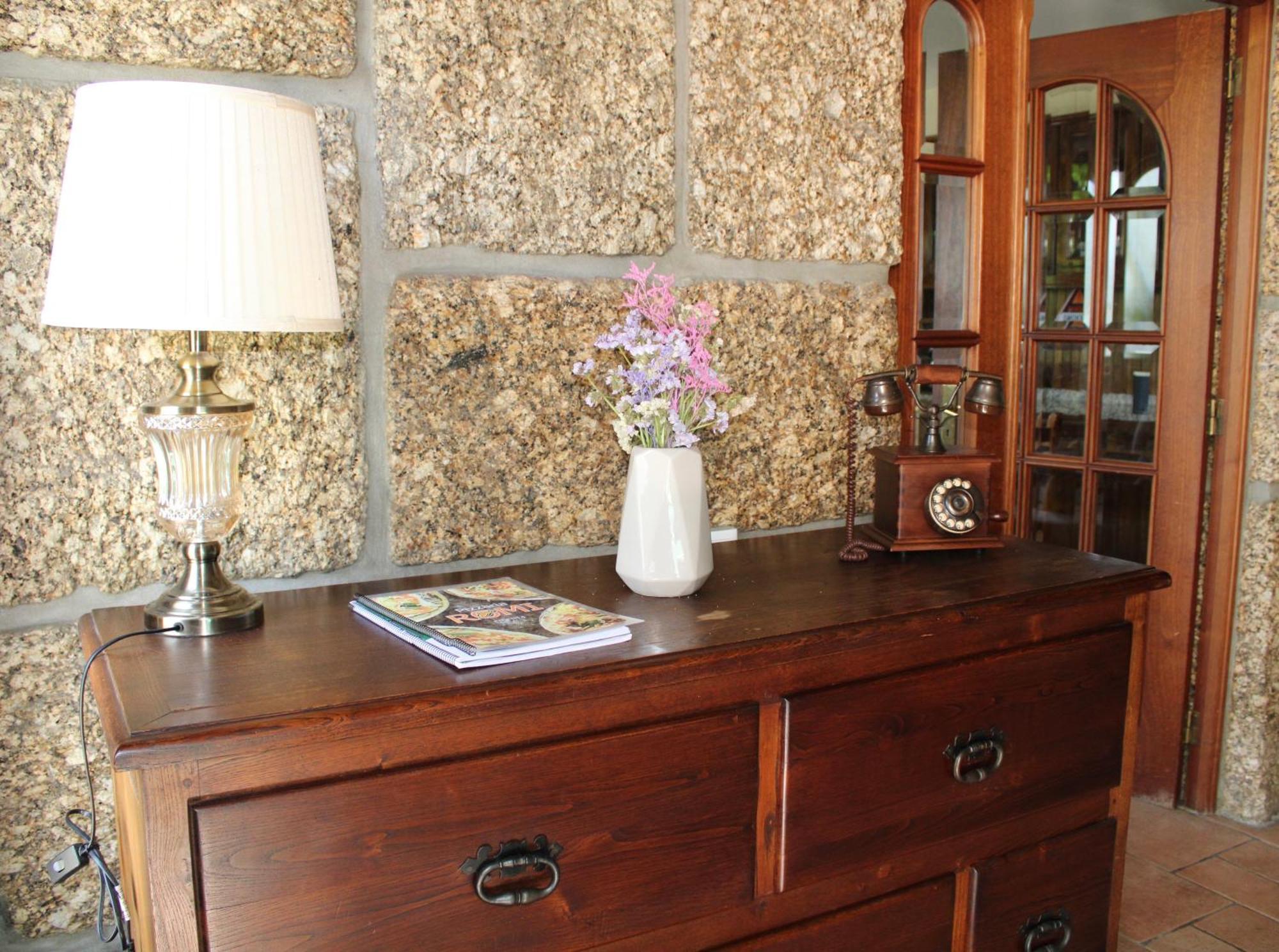 The Oak'S Wolf-Country House Fafe Bagian luar foto