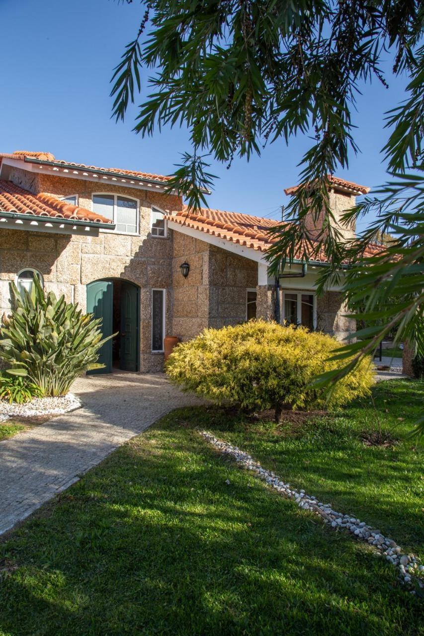 The Oak'S Wolf-Country House Fafe Bagian luar foto